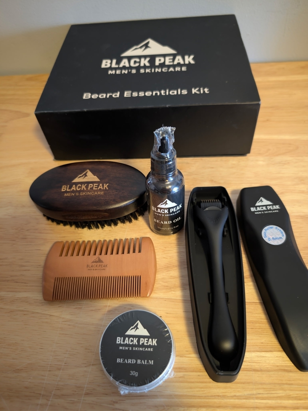 Black Peak Men’s Beard Essentials Grooming Gift Set NWT - Picture 2 of 3